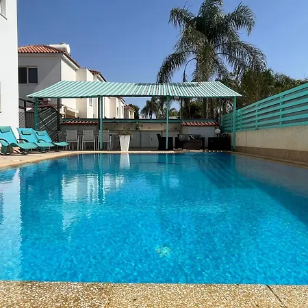 Beach Sea View, Xxl Pool, 4 Bedroom Villa *